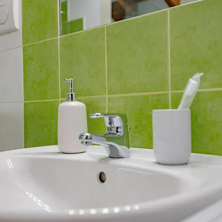 Appartement Milanogorla-metro 50mt-duomo A 15 Minuti Milaan